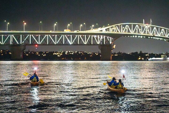 Auckland City Lights Night Kayaking Tour
