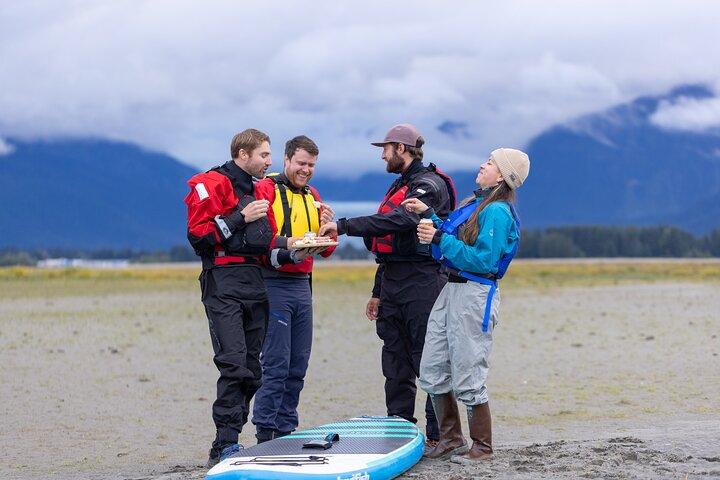 Private Group SUP tour in Juneau with Mendenhall Glacier Views