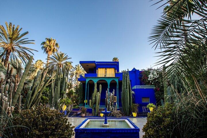 Majorelle Garden: Round-Trip with Authentic Shopping Experience