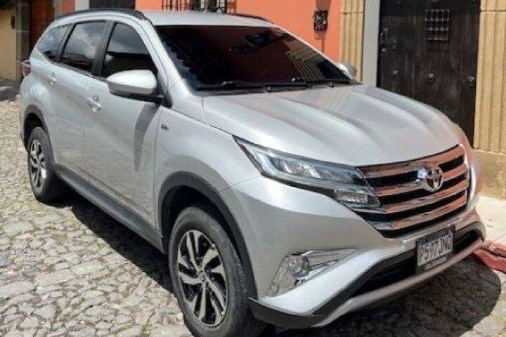 Private Transfer from La Aurora International Airport to Antigua