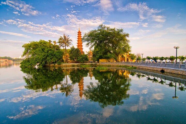 Hanoi City Highlights and Hoa Lo Prison Full Day Tour