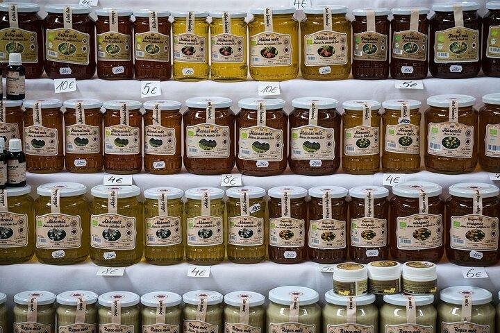 Budapest Private Centre Food Tour with 10+ Tastings & Street Food