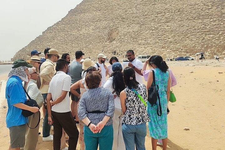 Private Full Day Egyptian Sightseeing Tour with Lunch