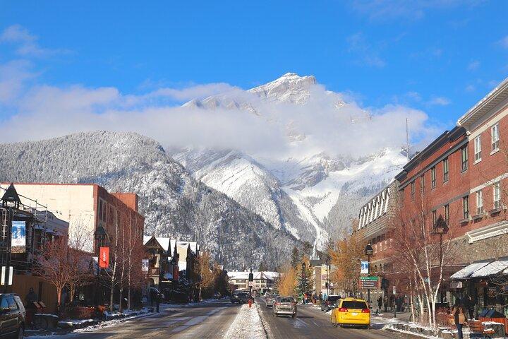 Banff National Park and Lake Louise Small Group Tour