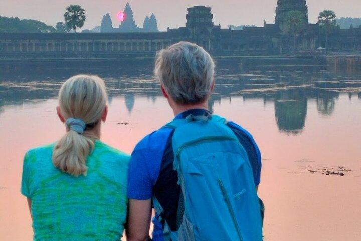 Siem Reap Day Tour to Angkor Wat, Bayon, Ta Prohm, and South Gate