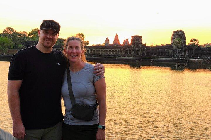 Siem Reap Day Tour to Angkor Wat, Bayon, Ta Prohm, and South Gate