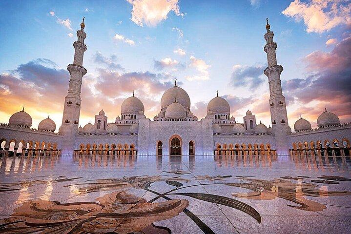 Sheikh Zayed Grand Mosque Tour with Louvre Museum Admission