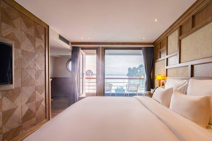 Boss Cruise Full Day Explore Halong Bay