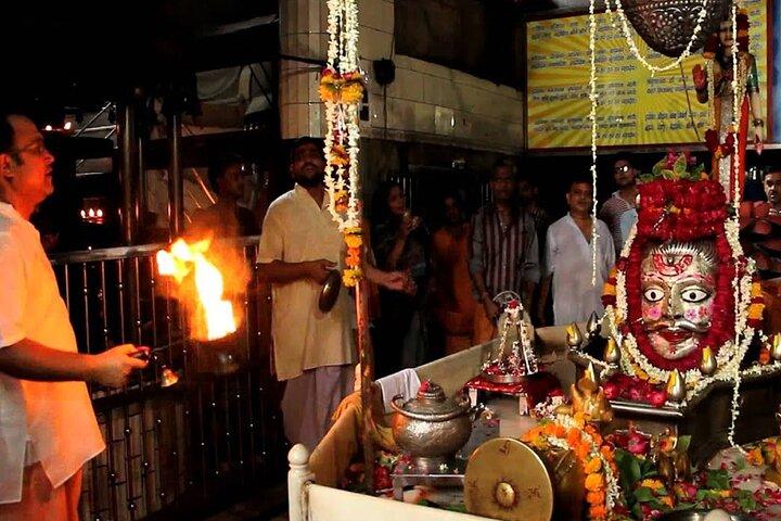 Agra: Street Food and Walk Tour with Spice Market by Tuk-Tuk