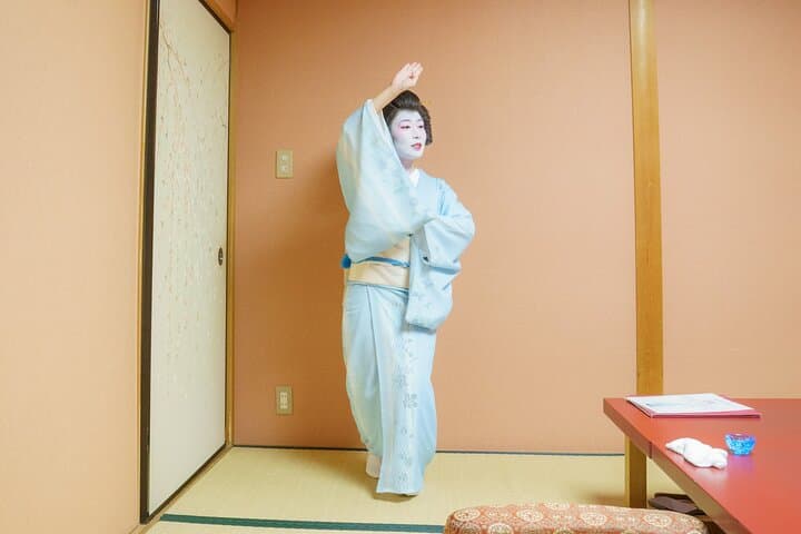 Tokyo: Private dinner with Geisha at a Member's only Ryotei