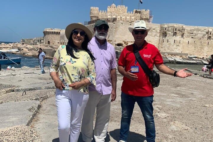 Cairo to Alexandria: Catacombs & Citadel Day Trip with Lunch
