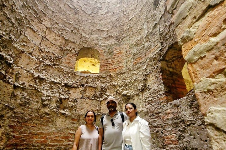 Cairo to Alexandria: Catacombs & Citadel Day Trip with Lunch