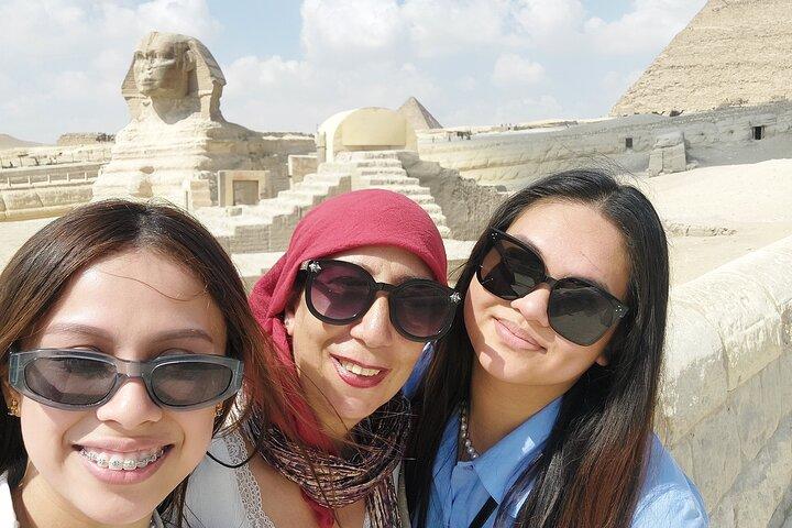 Private Giza Pyramids Tour with Expert Guide