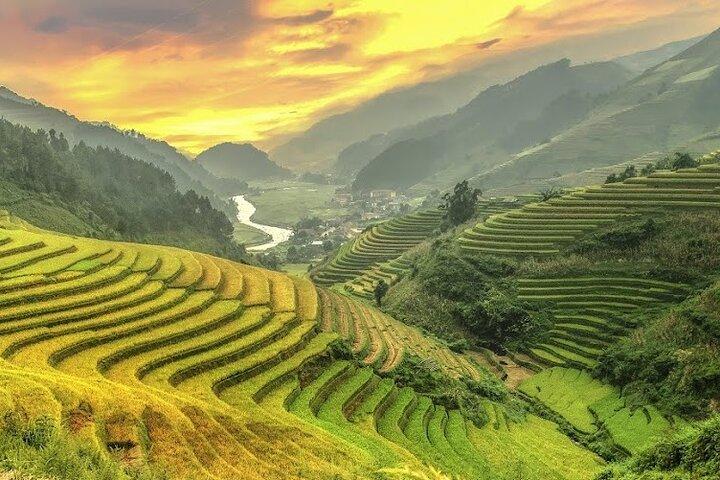 Mu Cang Chai Trekking and Motorbike Full Day