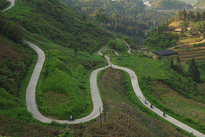 Solo Tour Motorbike Ha Giang loop 4Day 3Nights with Easy Rider