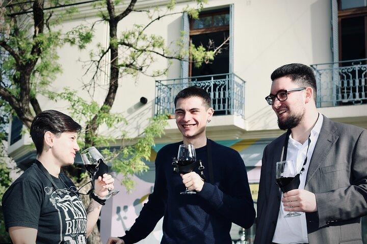 BA: Wine tour with 5 tasting stops in the heart of Palermo