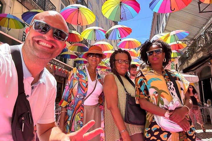 Private Guided Alfama Tuk Tuk Tour in Lisbon – 1.5-Hour