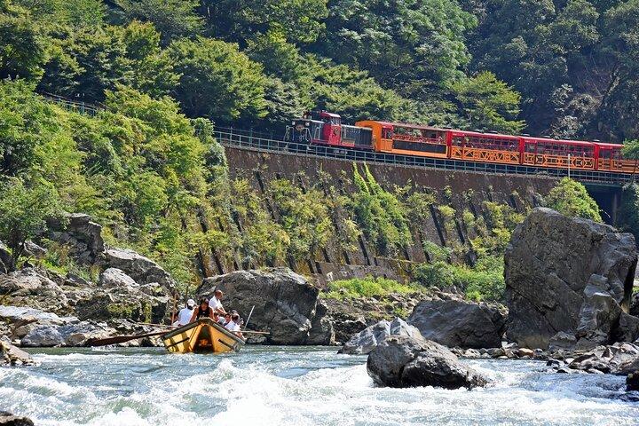Kyoto Bus Tour: Sagano Railway & Hozugawa River Boat Ride