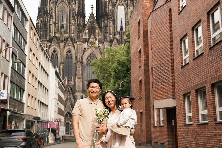 Private photo tour to the most beautiful photo spots in Cologne