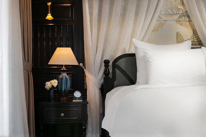 Hanoi: 2-Day Luxury Halong Bay Hermes Cruise with Balcony Suite