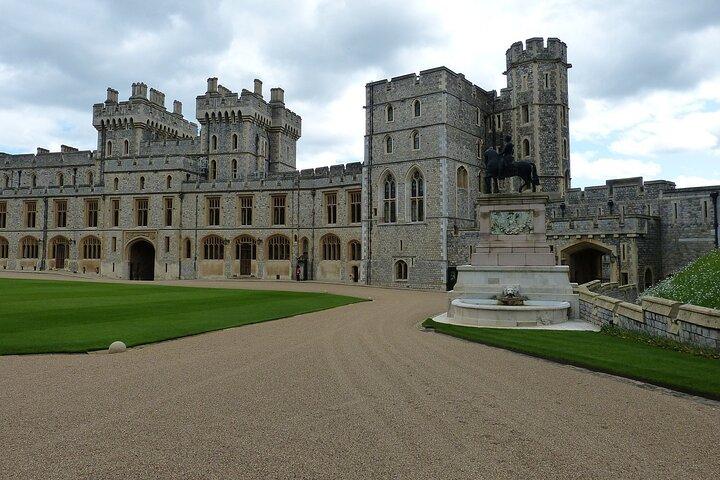 Windsor Castle Bath and Stonehenge Tour