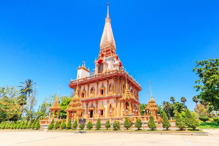Phuket Discovery with Lunch: Big Buddha, Old Town & Sunday Market
