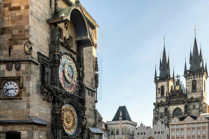 Historic Highlights Walking Tour from Prague