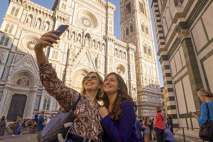 Private All-inclusive Florence Wonders Walking Tour with Accademia Gallery
