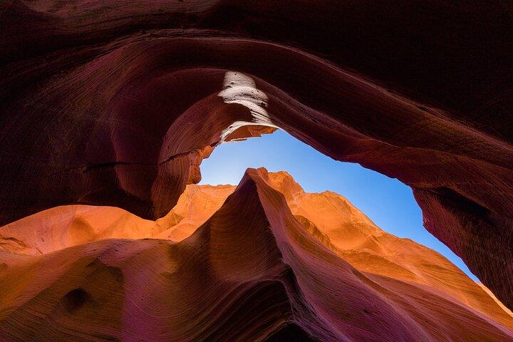 Deer Canyon Adventure through Antelope Canyon