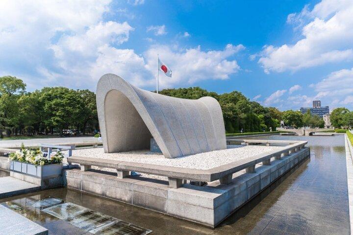 Hiroshima and Miyajima Private Tour with English Speaking Driver