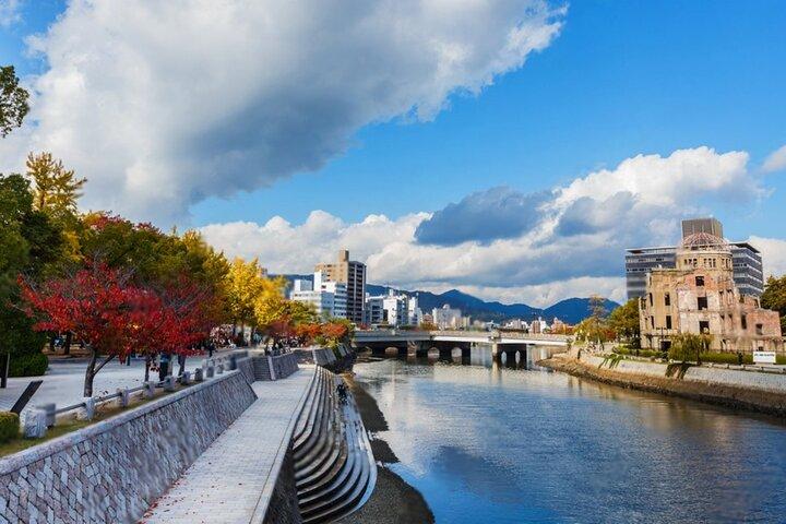 Hiroshima and Miyajima Private Tour with English Speaking Driver