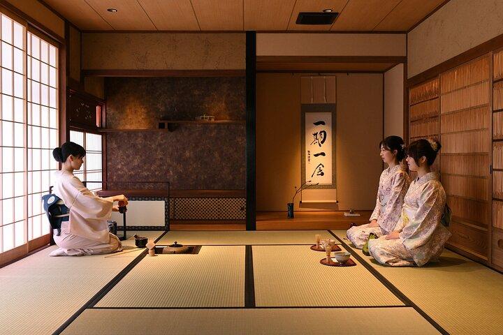 Kimono Tea Ceremony Experience at Kyoto Oritzuruya, Nishiki