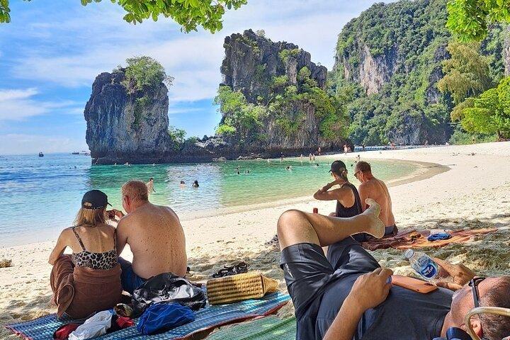 Koh Hong Private Tour from Krabi by Speedboat