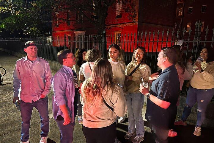 Crawl New Orleans: Haunted Pub Crawl & Ghost Tour