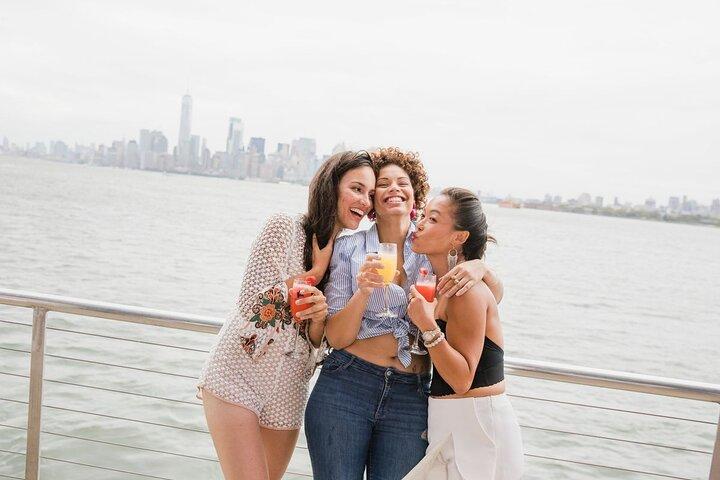 City Cruises NYC: Signature Bottomless Mimosa Brunch Pier 15