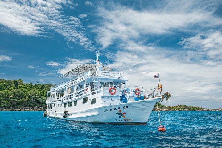 Liveaboard Snorkeling Similan 2 Days 1 Night from Khao Lak