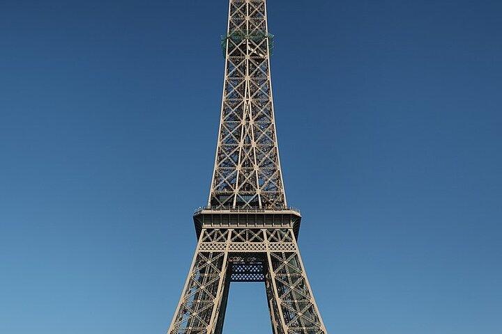 6 hours Paris City Tour with Seine River cruise and Crazy horse