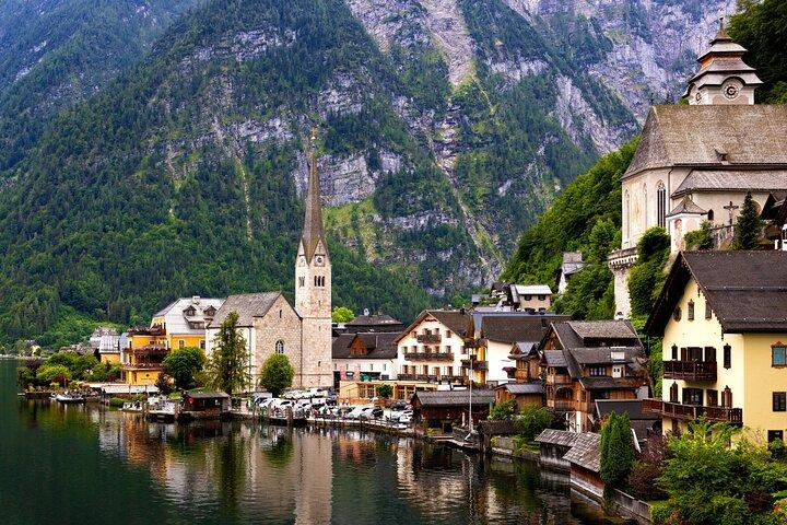 Vienna To Hallstatt and Salzburg Day Tour With Boat ride