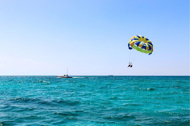 Pattaya: Koh Larn Island Speedboat Tour with Water Sports & Lunch