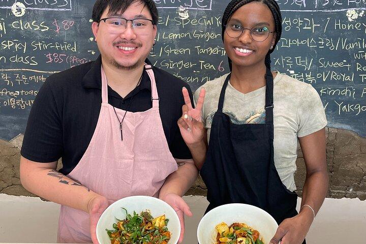Bulgogi Kimbap & Korean Fried Chicken with Chef Hakyung In Hanok