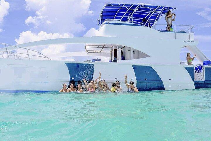 Puerto Plata Party Boat and Snorkeling Adventure from Cruise Port