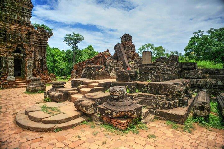 My Son Sanctuary Tour From Da Nang