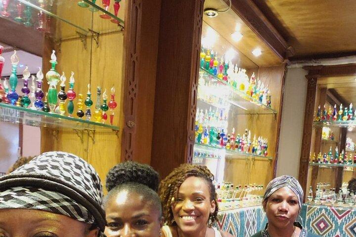 Half Day Private Guided Shopping Tour in Cairo
