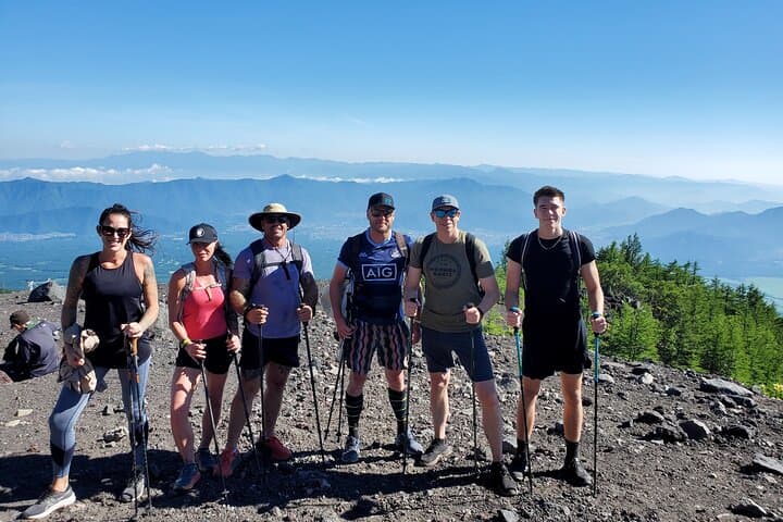 Mt.Fuji Trekking 1 Day Tour up to the summit by Private Vehicle