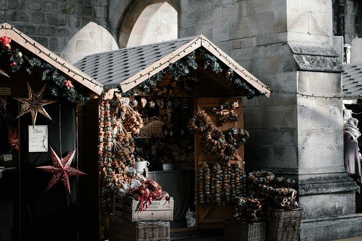London: Christmas Market Tours in Salisbury and Winchester