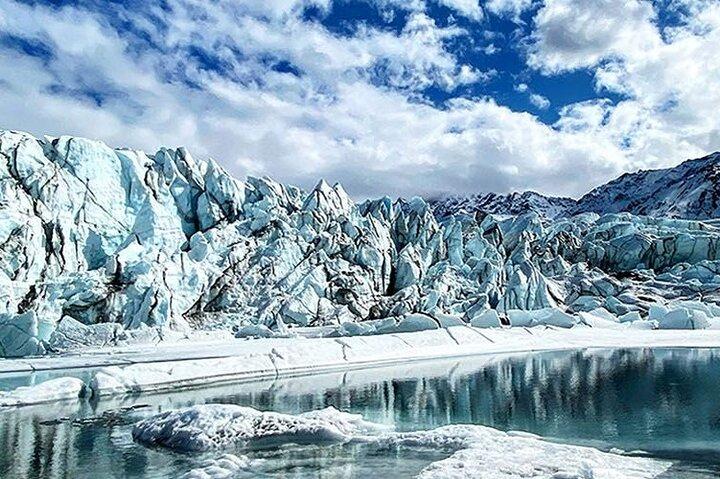 Matanuska Glacier Hike with Lunch Summer and Winter