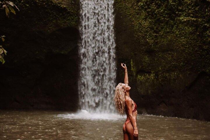 Bali Swing, Monkey Forest and Waterfalls Tour