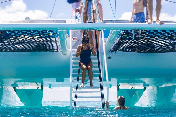 Waikiki Turtle Snorkel and Sail on Hawea Catamaran