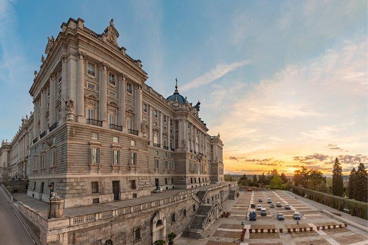 Madrid: Skip-the-Line Royal Palace Guided Tour