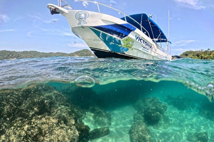 Bays of Huatulco and Snorkeling Experience with Drinks